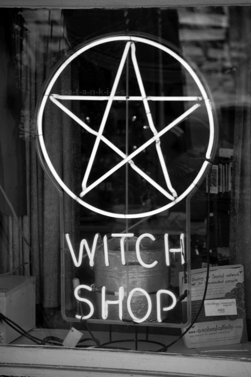http://vida-poesia-crua.tumblr.com/post/32337909256