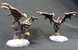 latanieredecyberwolf:  Legion of Everblight Harriers Custom Figures by James Lofshult (Solav)