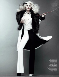 fuckyeahcruelladevil:  Alla Kostromicheva as Cruella de Vil for Vogue Russia October 2011 