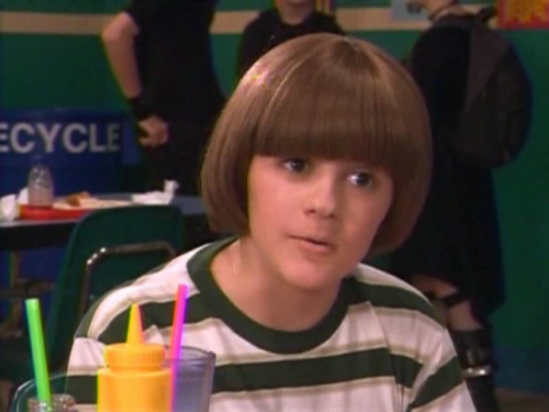 hektorrodriguez:  There was this kid in the high school I went to that looked just like coconut head. 