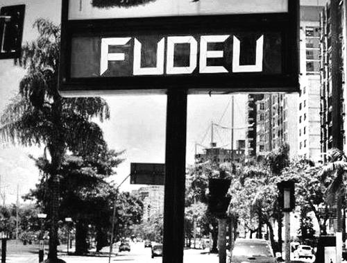 poesia carbonizada