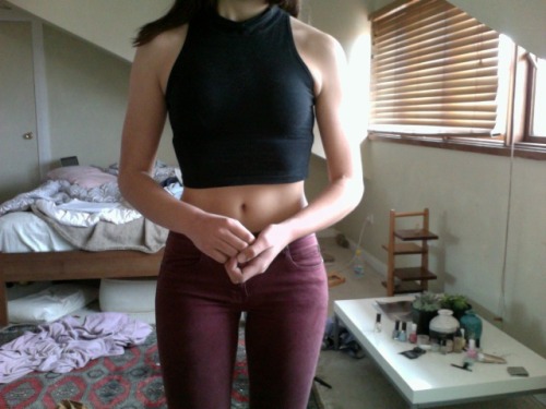 lanavuitton:  hashtagchanel:  this is my first time being in a poll please vote for me here you can message me for solo promo screenshot blog/url rate  pale/soft grunge 