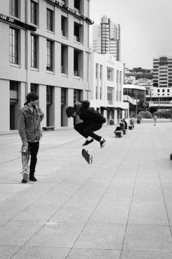 starlarking:  ladera-heights:  Skate  drop