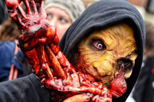 Intensely good zombie makeup