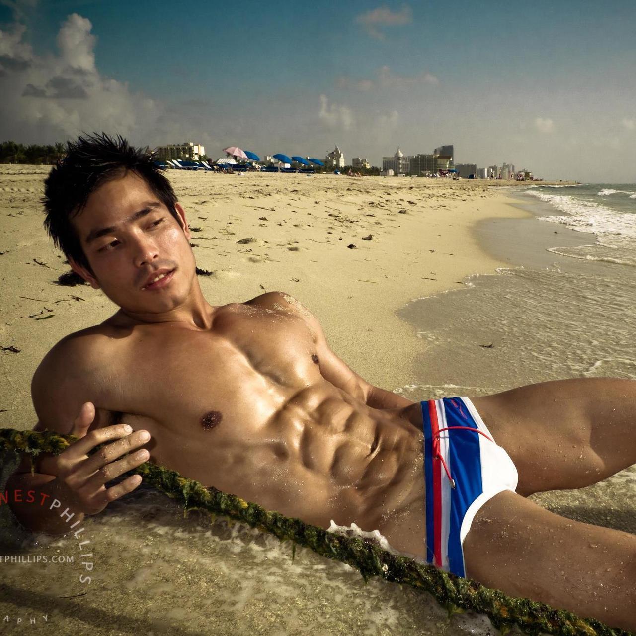 Gay Singapore Voyeur