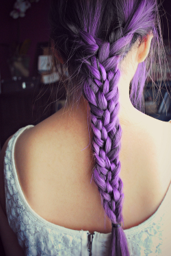 pastel-goth-princess:  dyedh41r:  -dyed hair