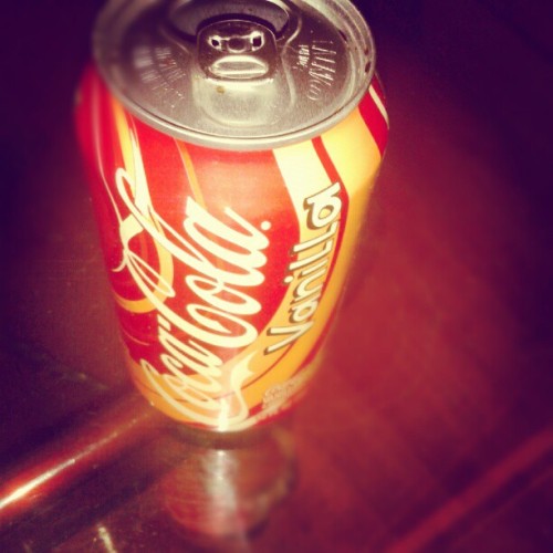 #cocacola #vanilla (Tomada con Instagram)