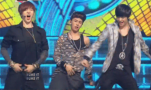 ill-h00n:  ilhoon is liking it (¬‿¬) 