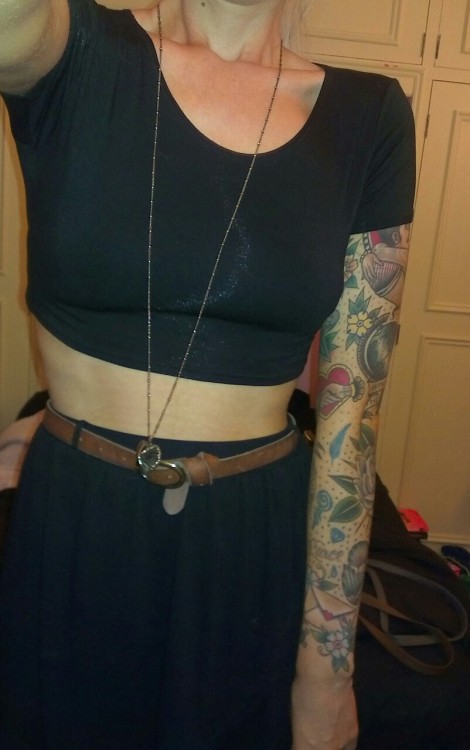 Tonight&rsquo;s outfit was not a good choice for Bodeans&hellip;no room. Hah