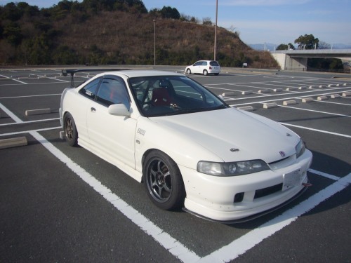 tougeboy: advancedfootwork:I have always loved the JDM front. Track tough DC2R. tb