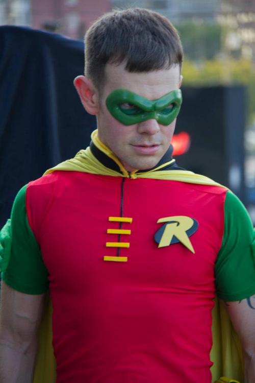 gaycomicgeek:I’m not the best green Tim Drake Costume but I do like this pic of me somewhat. 