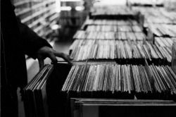 Crate digging by YSida on Flickr.