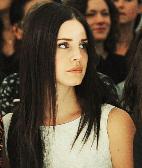 sexponents:  LANA YOUR HAIR LOOKS FABULOUS MY QUEEN