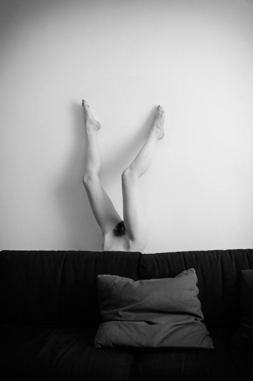 myheadisexploding: lower extremity © h e a d c l e a n e r Model: Jen
