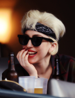 killtheillusion:  10.06.10 ☛ at a new york mets game 