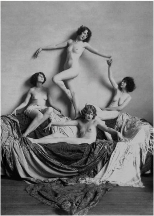 realityayslum:  Alfred Cheney Johnston   porn pictures