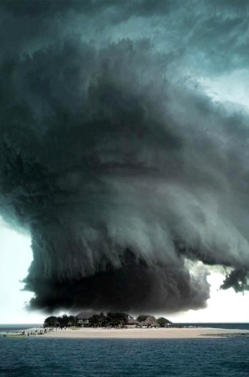 bluepueblo:  Ominous Storm, The Bermuda Triangle photo via besttravelphotos 