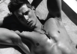 mancrushoftheday:  Danny Schwarz #malemodel   Visit The Man Crush Blog | Twitter | Facebook | Google+ 