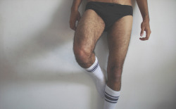   hairy legs making me horny!  