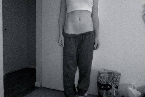 v-anill-a:  hi it got 5+ likes so here ya’ll go lol x 
