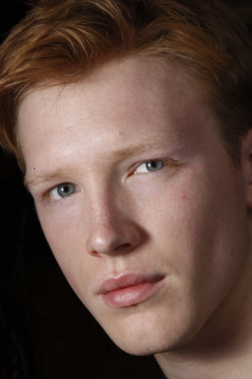 Model: Lasse Pedersen Location: Gianfranco Ferré S/S 2010 backstage in Milan Image resolution: 2592×