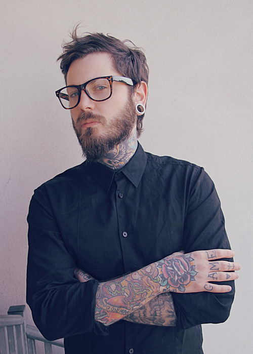 gingerhomos:  THAT BEARD UGH FACIAL HAIR YES 