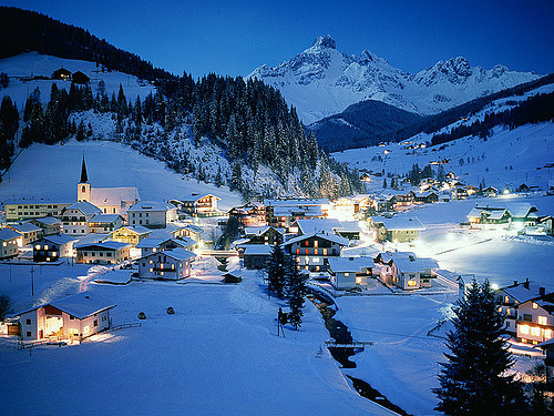 bluepueblo:  Dusk, Filzmoos, Salzburg, Austria photo via andre 