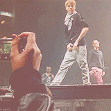 aestheticbieber:  Justin Bieber Soundcheck Dancing to Usher March 16th 2011 London