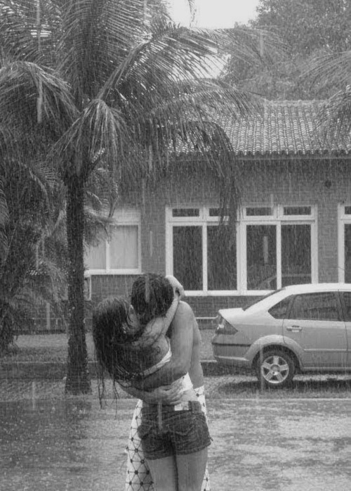 who-started-this-fuckery:  serene-coconut:  i want a kiss in the rain :(  why kiss