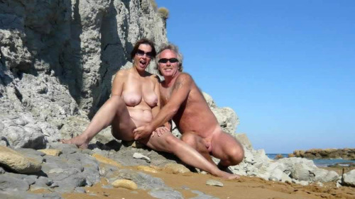 Hornynudists