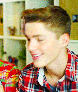 doubletheharries:  Jack, you’re an idiot.   So to cute