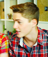doubletheharries:  Jack, you’re an idiot.   So to cute