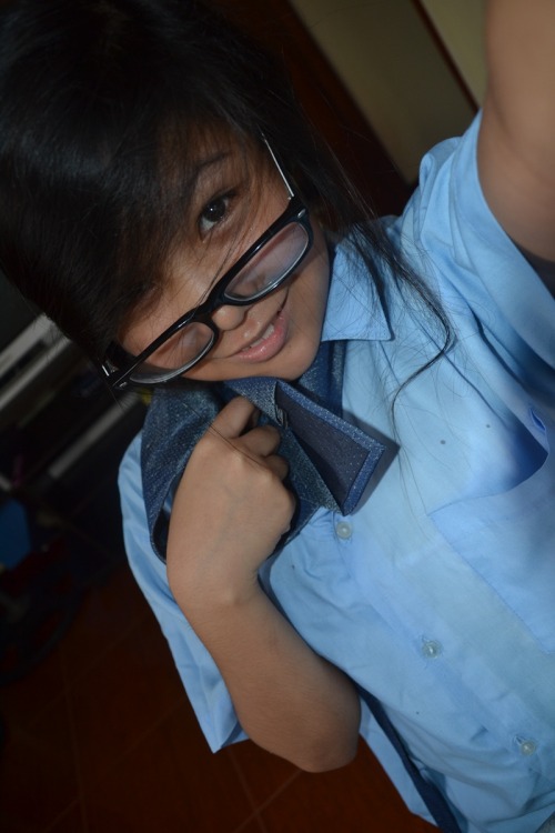 When i got bored.. Used my kuya&rsquo;s old uniform and the neck tie? I really don&rsquo;t k