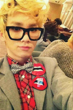 Aun tras haber pasado un día horrible, recupero mi alegría con esto &ldquo;Feliz Cumpleaños de Diva Key-Almighty-Umma&quot;  Enviando los mejores deseos desde el corazón de una Shawol al otro lado del mundo. 