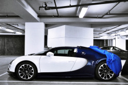 automotivated:  Bugatti Veyron 16.4 GrandSport (by