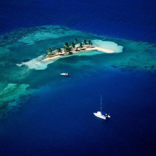 thekhooll:  Goff’s Caye Goff’s Caye is a small island off the shore of Belize City, Belize.