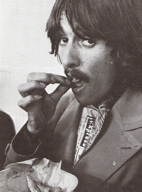 thateventuality:  Scans - A fish and chips break during the filming of “Magical Mystery Tour” Photos: Apple 