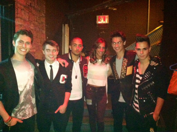 teammidnightred:  Midnight Red with Danielle Jonas at their Gramercy Theatre show