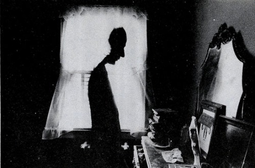 mariaoverdrive:Duane Michals, Joseph Cornell, 1972.