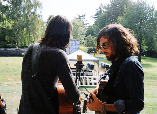 banjosandbackseats:  (by jeremyokai®)  I’d give anything to see them one day