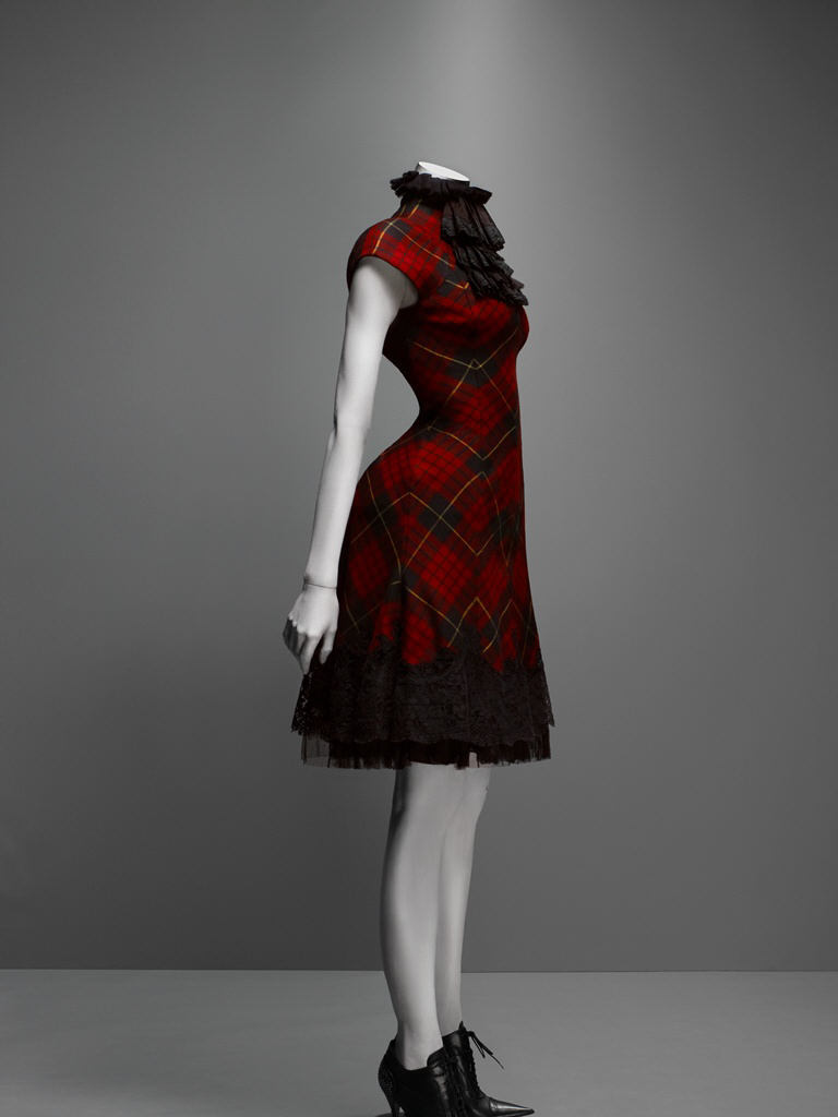miscyetsy:  This collection was what first made me fall in love with McQueen. I would