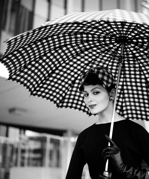 Model Isabella Albonico; photo by Nina Leen, March 1958.