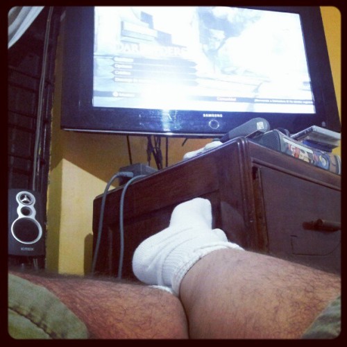 pornogeek:  Nada grita : “Día libre” como disfrutar de un bien juego =) (Tomada con Instagram)
