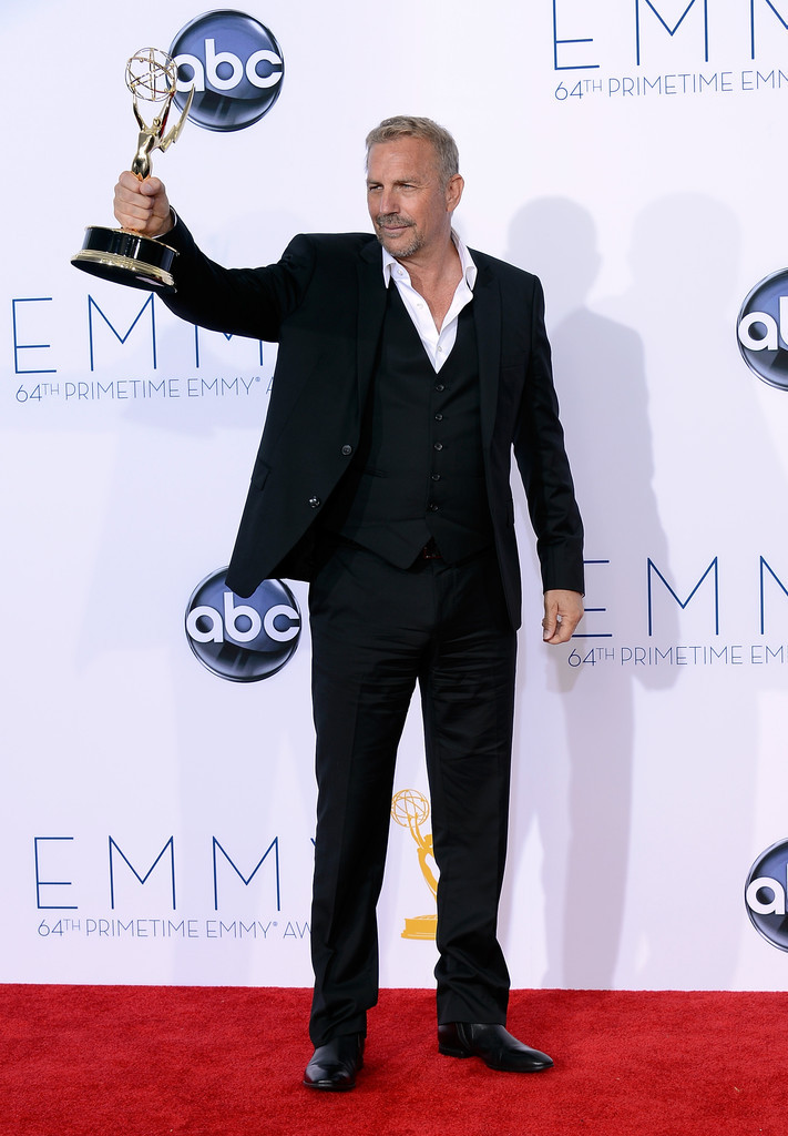 verysherry:  Kevin Costner | Outstanding Lead Actor in a Miniseries or Movie64th