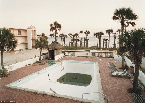 krillionaires:Swimming pools at abandoned adult photos