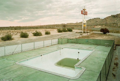 krillionaires:Swimming pools at abandoned porn pictures