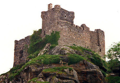 (via Nationally important scheduled monument at Wayfaring Travel Guide)Castle Tioram (Scottish Gaeli