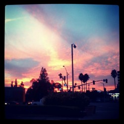 simplyjessnjass:  I love sunsets I’m Cali.  Reminds me of my grandpa &lt;3 #butterfly #heart #heavenwaits #papi #love #sunsets #beautiful #nature #streetcorner #quickpic (Taken with Instagram)