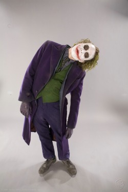 Great Promo Photos Of Heath Ledger As The Joker - News - Geektyrant