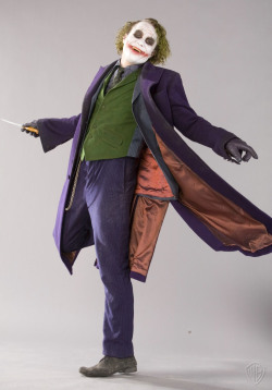 Great Promo Photos Of Heath Ledger As The Joker - News - Geektyrant